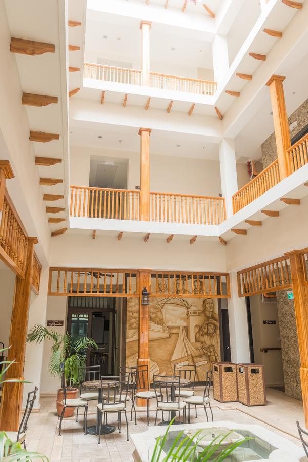 Hotel Presidente Лас-Таблас Экстерьер фото