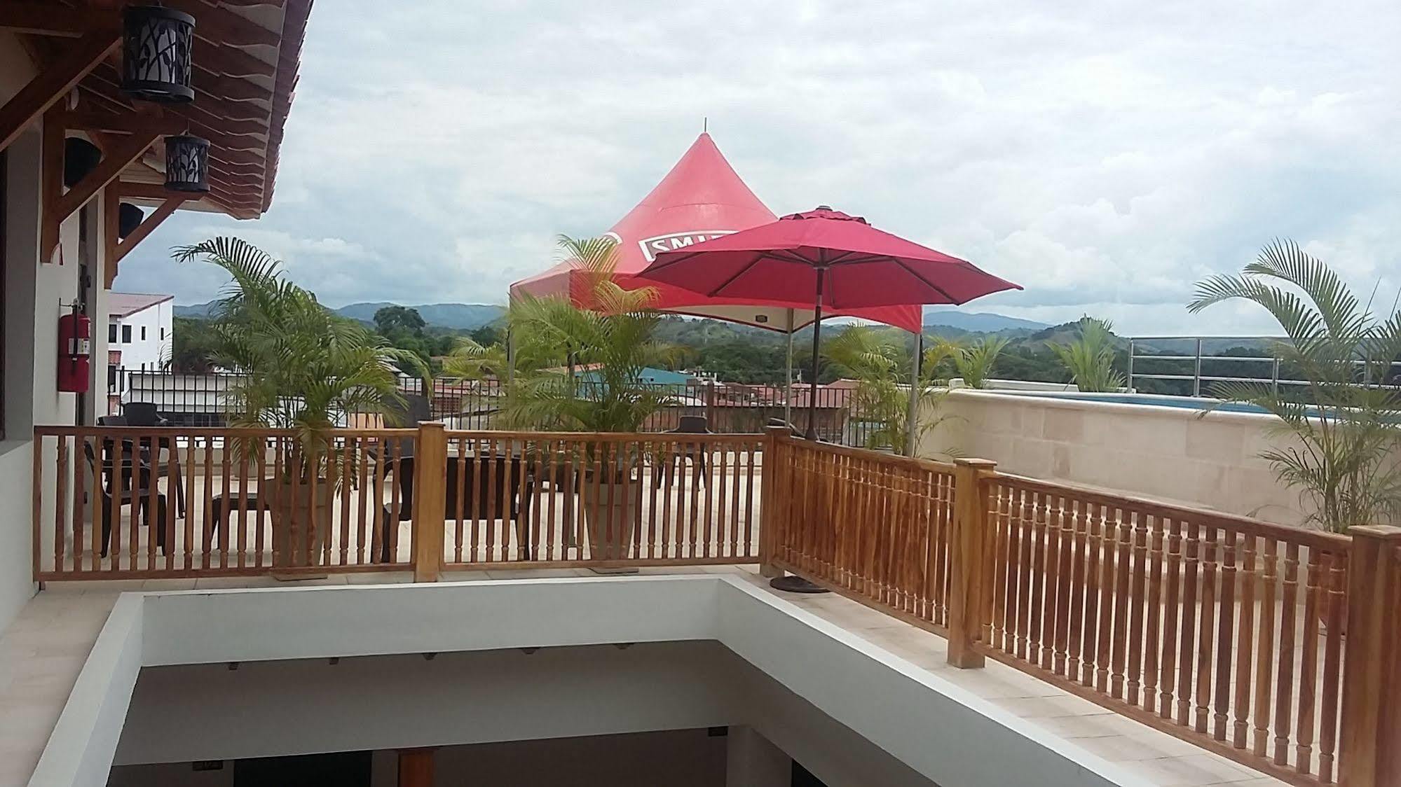Hotel Presidente Лас-Таблас Экстерьер фото